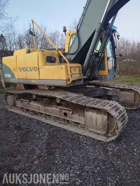 2006 Volvo EC 210B med Engcon EC20 tiltrotor, pusseskuff og graveskuff - Excavadora: foto 3 2006 Volvo EC 210B med Engcon EC20 tiltrotor, pusseskuff og graveskuff - Excavadora: foto 3