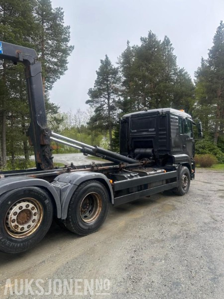 2007 MAN TGA 26.440 6X2-2 BL - Multibasculante camión: foto 4 2007 MAN TGA 26.440 6X2-2 BL - Multibasculante camión: foto 4