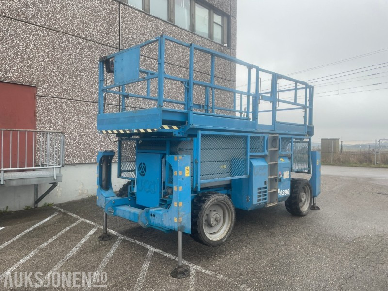 2008 Genie GS4390 - 15m dieseldrevet sakselift - Plataforma elevadora: foto 4 2008 Genie GS4390 - 15m dieseldrevet sakselift - Plataforma elevadora: foto 4