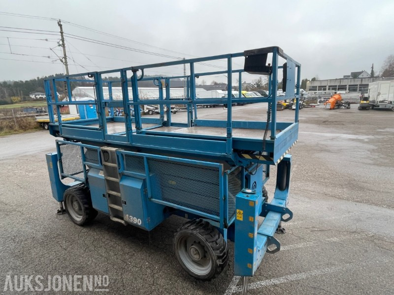 2008 Genie GS4390 - 15m dieseldrevet sakselift - Plataforma elevadora: foto 5 2008 Genie GS4390 - 15m dieseldrevet sakselift - Plataforma elevadora: foto 5