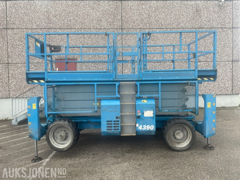 2008 Genie GS4390 - 15m dieseldrevet sakselift - Plataforma elevadora: foto 3 2008 Genie GS4390 - 15m dieseldrevet sakselift - Plataforma elevadora: foto 3