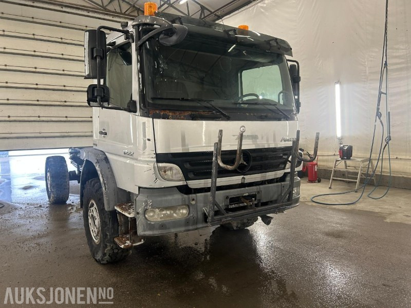 2010 Mercedes-Benz Atego 1222 4x4 chassis - Chasis camión: foto 1 2010 Mercedes-Benz Atego 1222 4x4 chassis - Chasis camión: foto 1
