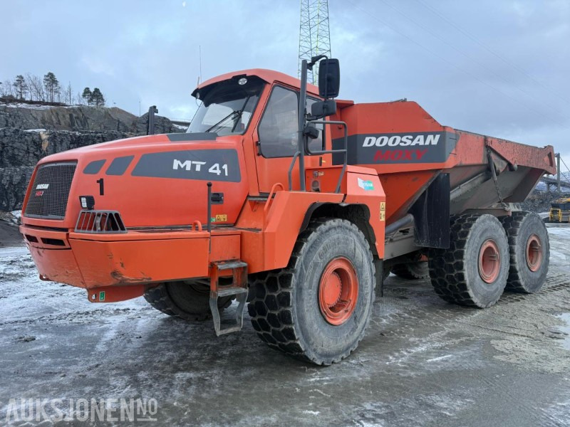 2010 Moxy MT41 Dumper - Dúmper: foto 1 2010 Moxy MT41 Dumper - Dúmper: foto 1