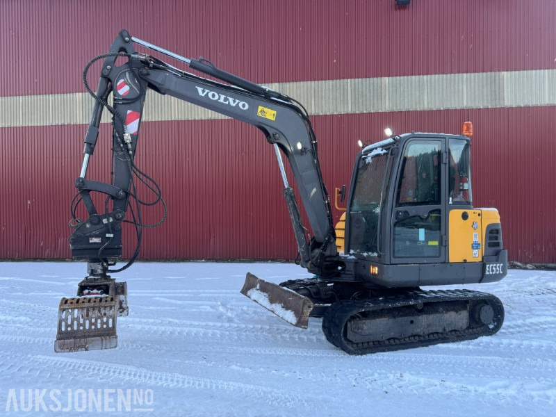 2010 Volvo EC55C gravemaskin med 2 skuffer og klype med rotator - Excavadora: foto 1 2010 Volvo EC55C gravemaskin med 2 skuffer og klype med rotator - Excavadora: foto 1