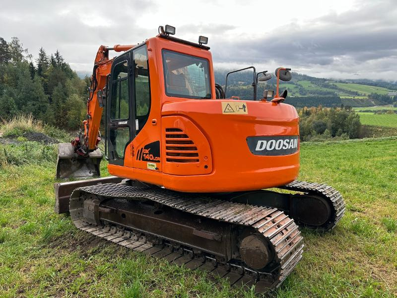 Excavadora 2011 Doosan DX140LCR gravemaskin - Rotortilt- 2 skuffer: foto 7 Excavadora 2011 Doosan DX140LCR gravemaskin - Rotortilt- 2 skuffer: foto 7