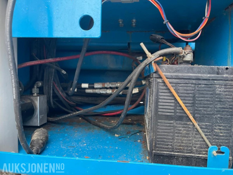 Plataforma elevadora 2011 Genie GS 4390 Sakselift, 1698 timer: foto 11 Plataforma elevadora 2011 Genie GS 4390 Sakselift, 1698 timer: foto 11