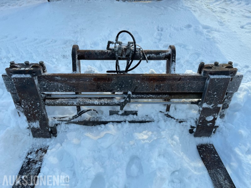 Manipulador telescópico 2011 Manitou Easy MRT 1840 Teleskoptruck med sving på hytte, 7368 timer: foto 40 Manipulador telescópico 2011 Manitou Easy MRT 1840 Teleskoptruck med sving på hytte, 7368 timer: foto 40