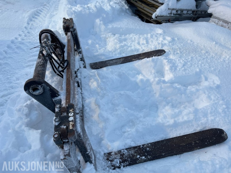 Manipulador telescópico 2011 Manitou Easy MRT 1840 Teleskoptruck med sving på hytte, 7368 timer: foto 39 Manipulador telescópico 2011 Manitou Easy MRT 1840 Teleskoptruck med sving på hytte, 7368 timer: foto 39