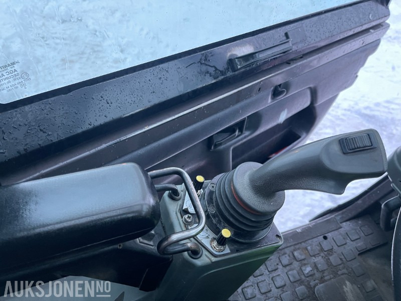 Manipulador telescópico 2011 Manitou Easy MRT 1840 Teleskoptruck med sving på hytte, 7368 timer: foto 17 Manipulador telescópico 2011 Manitou Easy MRT 1840 Teleskoptruck med sving på hytte, 7368 timer: foto 17