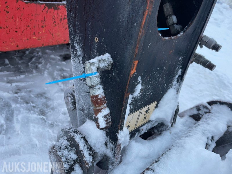 Manipulador telescópico 2011 Manitou Easy MRT 1840 Teleskoptruck med sving på hytte, 7368 timer: foto 31 Manipulador telescópico 2011 Manitou Easy MRT 1840 Teleskoptruck med sving på hytte, 7368 timer: foto 31