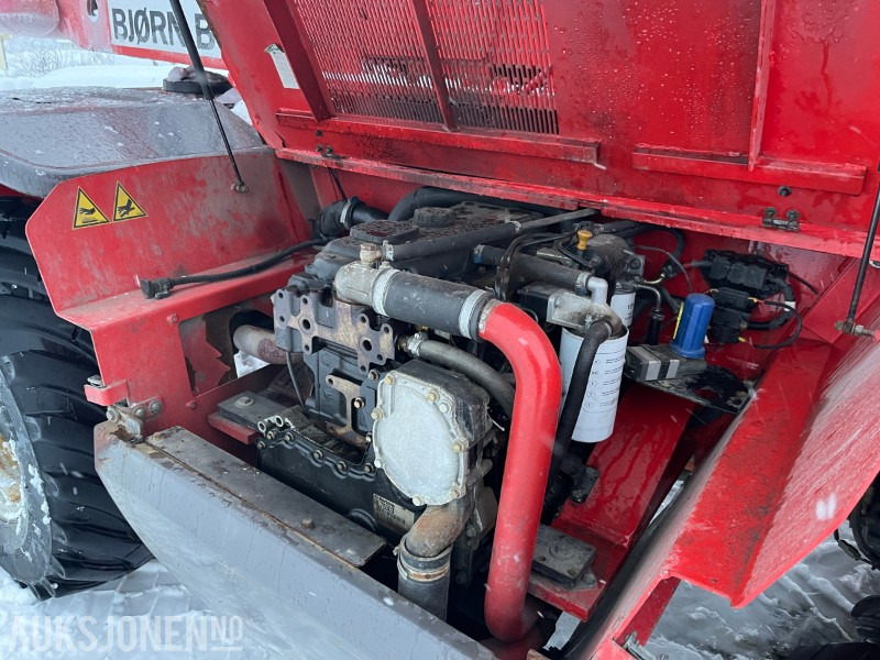 Manipulador telescópico 2011 Manitou Easy MRT 1840 Teleskoptruck med sving på hytte, 7368 timer: foto 30 Manipulador telescópico 2011 Manitou Easy MRT 1840 Teleskoptruck med sving på hytte, 7368 timer: foto 30