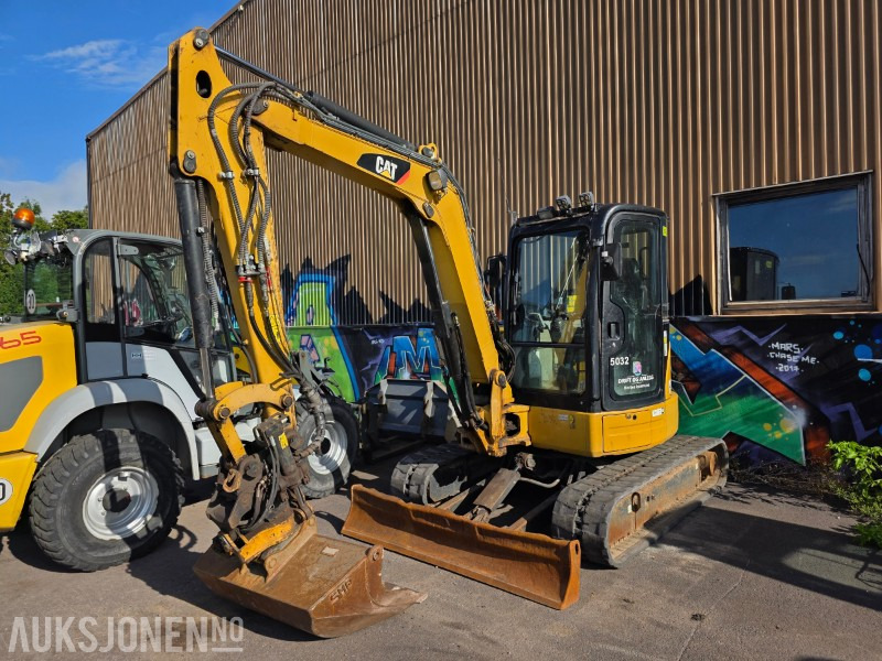 2012 Cat 305E minigraver med pusseskuff - Engcon tiltrotator - Pusseskuff - S40 - Miniexcavadora: foto 1 2012 Cat 305E minigraver med pusseskuff - Engcon tiltrotator - Pusseskuff - S40 - Miniexcavadora: foto 1
