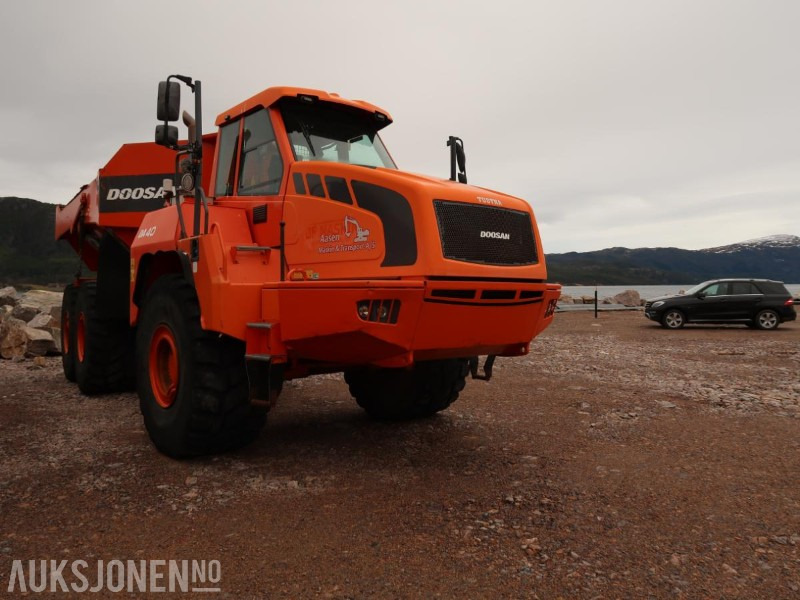 2013 Doosan DA40 Dumper - 6x6 - 24.4 m3 - Høy baklem - Varme i kasse - Sertifisert - Dúmper: foto 3 2013 Doosan DA40 Dumper - 6x6 - 24.4 m3 - Høy baklem - Varme i kasse - Sertifisert - Dúmper: foto 3