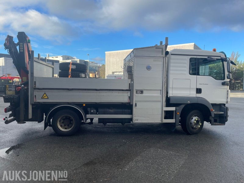 2013 MAN TGM 15.290 E- verkspåbygg med bak montert kran (Palfinger PK9002 – EH) og vinsj - Nye vinterfelger og dekk NYLIG EU OK - Camión grúa: foto 5 2013 MAN TGM 15.290 E- verkspåbygg med bak montert kran (Palfinger PK9002 – EH) og vinsj - Nye vinterfelger og dekk NYLIG EU OK - Camión grúa: foto 5