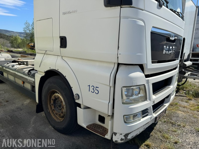 2013 MAN TGX 26.480 chassis med containerfester - Portacontenedore/ Intercambiable camión: foto 4 2013 MAN TGX 26.480 chassis med containerfester - Portacontenedore/ Intercambiable camión: foto 4
