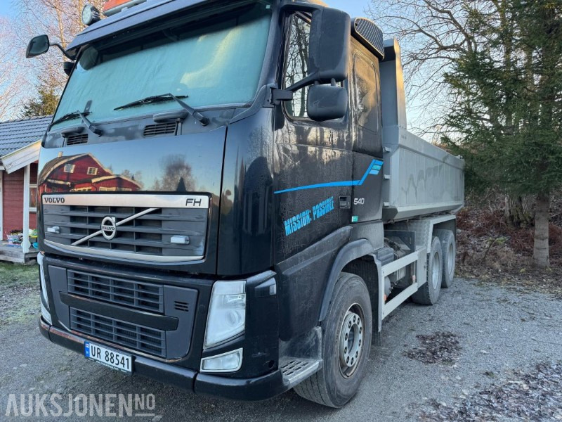 2013 Volvo FH540 6X4 MAUR DUMPER TIPP HYDRAULIKK EU OK 11.2026 - Volquete camión: foto 2 2013 Volvo FH540 6X4 MAUR DUMPER TIPP HYDRAULIKK EU OK 11.2026 - Volquete camión: foto 2