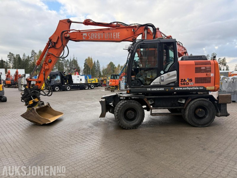 2014 Hitachi Zaxis 140W HJULGRAVER ENGCON TILTROTATOR SERVICEHISTORIKK SENTRALSMØRING. - Excavadora: foto 1 2014 Hitachi Zaxis 140W HJULGRAVER ENGCON TILTROTATOR SERVICEHISTORIKK SENTRALSMØRING. - Excavadora: foto 1