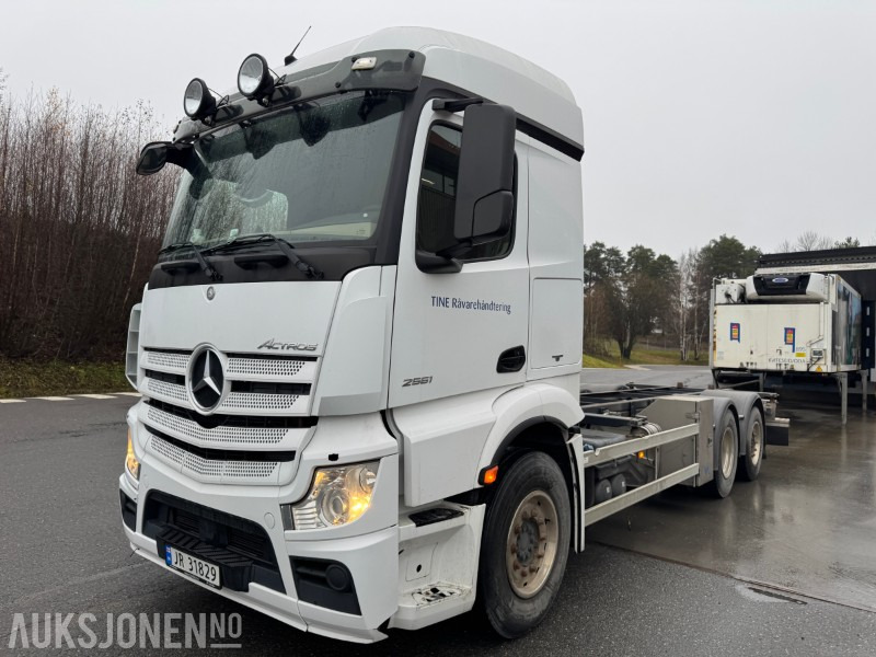 2015 Mercedes-Benz Actros container chassis LAV KM - Portacontenedore/ Intercambiable camión: foto 1 2015 Mercedes-Benz Actros container chassis LAV KM - Portacontenedore/ Intercambiable camión: foto 1