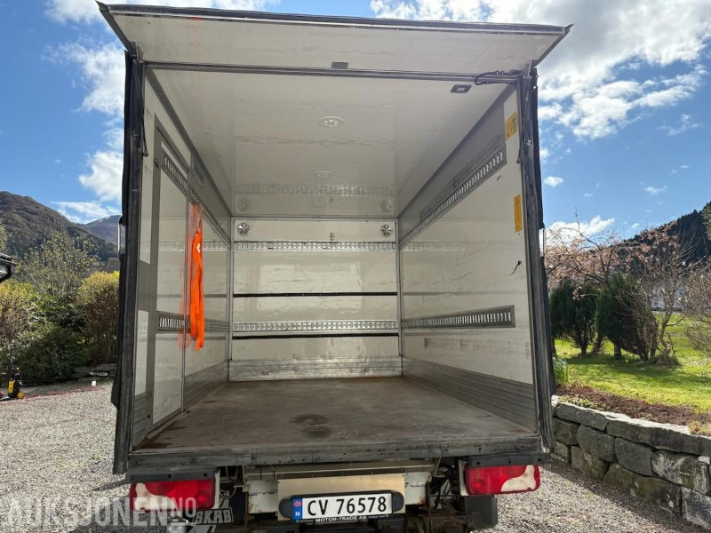 2015 Mercedes-Benz Sprinter ADR-godkjent Løftelem Hengerfeste - Camión caja cerrada: foto 5 2015 Mercedes-Benz Sprinter ADR-godkjent Løftelem Hengerfeste - Camión caja cerrada: foto 5