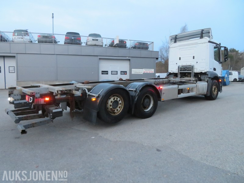 2016 Mercedes-Benz ANTOS 2535, kun 72109 km, automat, multiratt, ryggekamera, - Portacontenedore/ Intercambiable camión: foto 4 2016 Mercedes-Benz ANTOS 2535, kun 72109 km, automat, multiratt, ryggekamera, - Portacontenedore/ Intercambiable camión: foto 4