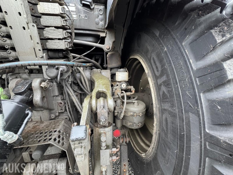 Leasing financiero de  2016 Valtra T174E med Schmidt Tellefsdal U-LS 43.6 plog (2022), Valtra 76 frontlaster og betong lodd leasing 2016 Valtra T174E med Schmidt Tellefsdal U-LS 43.6 plog (2022), Valtra 76 frontlaster og betong lodd: foto 19