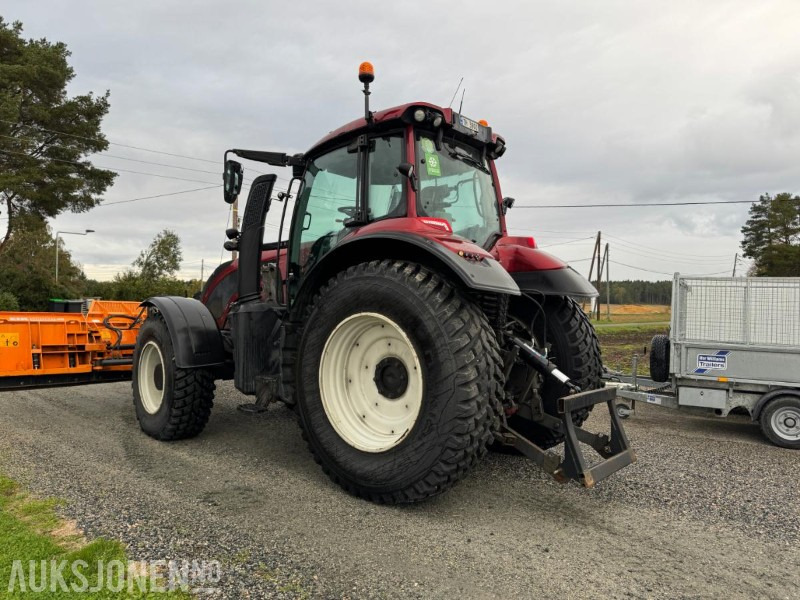 Leasing financiero de  2016 Valtra T174E med Schmidt Tellefsdal U-LS 43.6 plog (2022), Valtra 76 frontlaster og betong lodd leasing 2016 Valtra T174E med Schmidt Tellefsdal U-LS 43.6 plog (2022), Valtra 76 frontlaster og betong lodd: foto 7