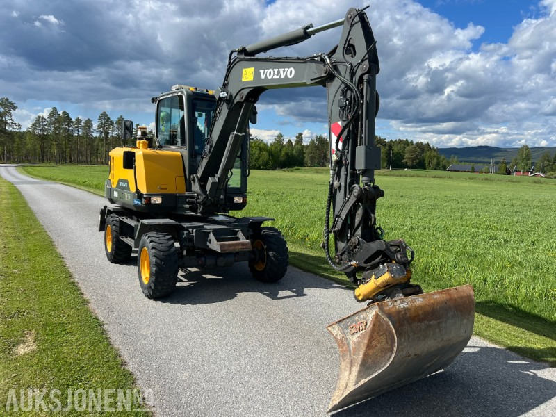 2016 Volvo EW60E hjulmaskin godt utstyrt hjulmaskin med henger - Excavadora: foto 2 2016 Volvo EW60E hjulmaskin godt utstyrt hjulmaskin med henger - Excavadora: foto 2