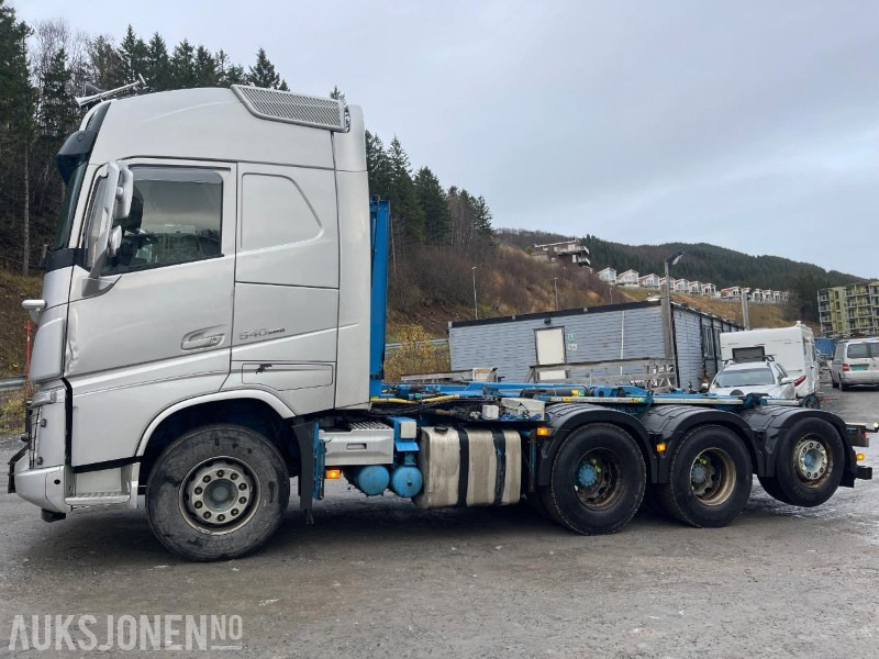 2016 Volvo FH 540 8x4 Tridem med Joab 24 t krokløft - Multibasculante camión: foto 2 2016 Volvo FH 540 8x4 Tridem med Joab 24 t krokløft - Multibasculante camión: foto 2