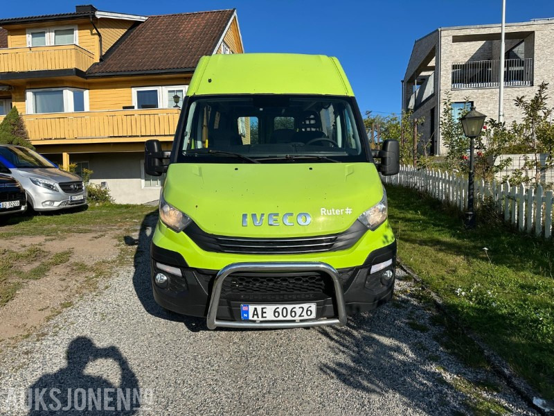2016-modell Iveco Daily Minibuss Rygge Kamera, Multiratt, RWD - Minibús, Furgoneta de pasajeros: foto 2 2016-modell Iveco Daily Minibuss Rygge Kamera, Multiratt, RWD - Minibús, Furgoneta de pasajeros: foto 2