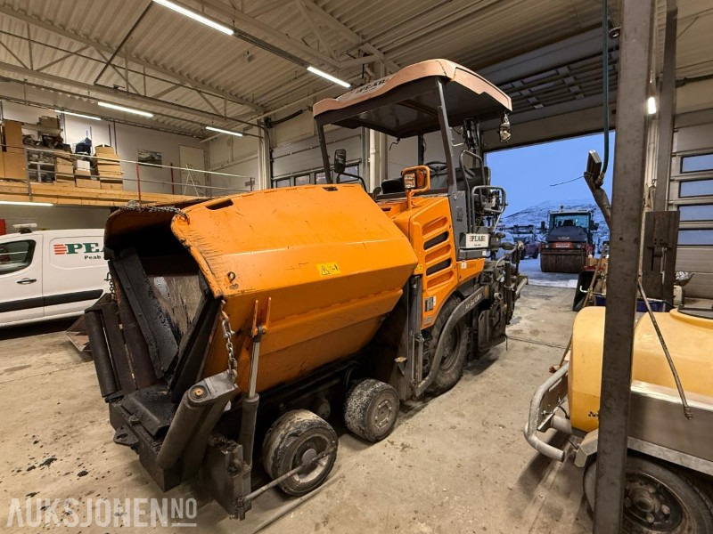 2017 Vögele Super 1303-3i Asfaltutlegger - 4381T - Equipo de construcción: foto 1 2017 Vögele Super 1303-3i Asfaltutlegger - 4381T - Equipo de construcción: foto 1