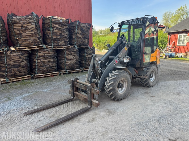 2018 Giant V452T HD Hjullaster - Cargadora de ruedas: foto 1 2018 Giant V452T HD Hjullaster - Cargadora de ruedas: foto 1