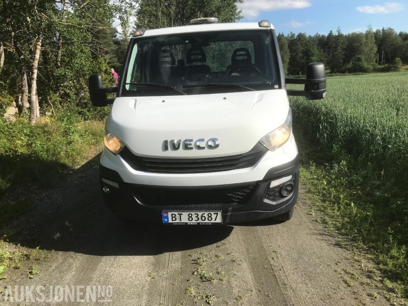 2018 Iveco Daily, Planbil, Hengerfeste, Webasto - Camión caja abierta: foto 4 2018 Iveco Daily, Planbil, Hengerfeste, Webasto - Camión caja abierta: foto 4