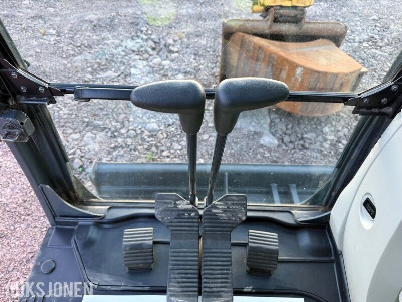 Excavadora 2018 Kobelco SK75SR-3E gravemaskin - rototilt, maskinstyring, pusseskuff og smalskuff: foto 49