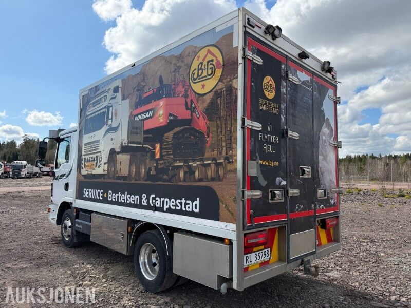 2018 MAN TGL 8.220 servicebil / mobil verkstedbil med Palfinger kran og innhold - Camión caja cerrada: foto 4 2018 MAN TGL 8.220 servicebil / mobil verkstedbil med Palfinger kran og innhold - Camión caja cerrada: foto 4