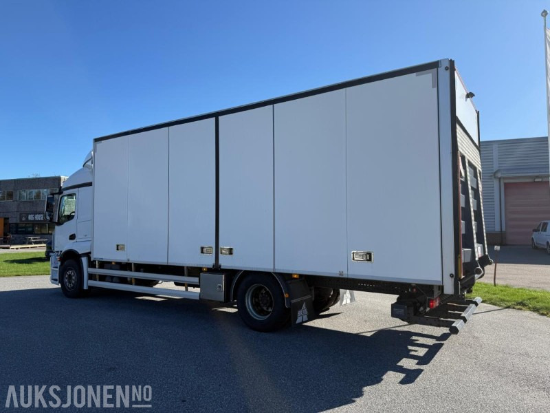 2018 Mercedes-Benz Actros SKAPBIL - SERVICEHISTORIKK 19 PALLER NY EU. - Camión caja cerrada: foto 5 2018 Mercedes-Benz Actros SKAPBIL - SERVICEHISTORIKK 19 PALLER NY EU. - Camión caja cerrada: foto 5