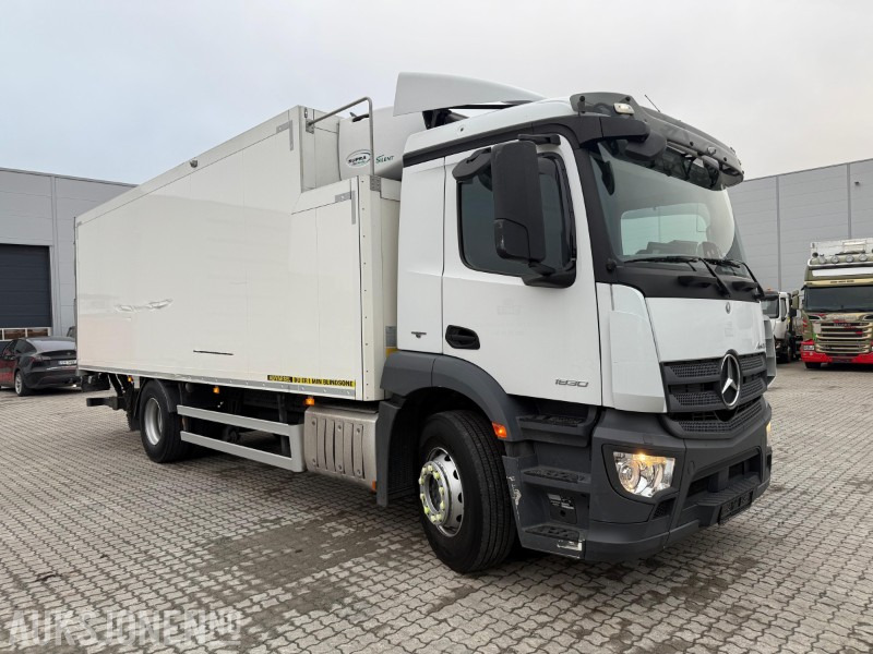 2018 Mercedes-Benz Antos 1830 skapbil, med kjøling, 360-kamera, baklem, multiratt, dab, fjernkontroll - Camión caja cerrada: foto 3 2018 Mercedes-Benz Antos 1830 skapbil, med kjøling, 360-kamera, baklem, multiratt, dab, fjernkontroll - Camión caja cerrada: foto 3
