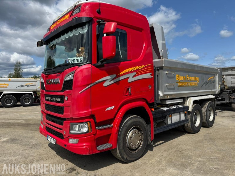 2018 Scania R580 GODT UTSTYRT TIPPBIL MED 3 AKSLET HENGER - Volquete camión: foto 2 2018 Scania R580 GODT UTSTYRT TIPPBIL MED 3 AKSLET HENGER - Volquete camión: foto 2