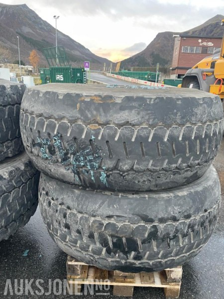 2018 Volvo 4 stk dekk uten felg - 4 stk Hjullaster hjul - Bridestone V-Steel Snow Wegde vsw 23.5 R25 - Equipo de construcción: foto 2 2018 Volvo 4 stk dekk uten felg - 4 stk Hjullaster hjul - Bridestone V-Steel Snow Wegde vsw 23.5 R25 - Equipo de construcción: foto 2