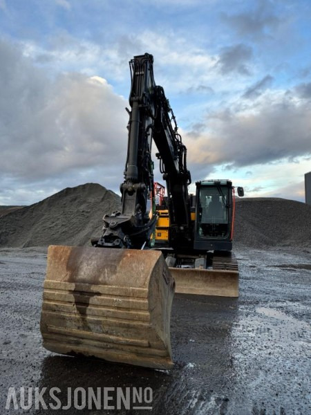 2018 Volvo ECR145EL - 16,5 tonns gravemaskin - Knekkbom - Leica GPS - Sentralsmøring - Bunkringspumpe - 2 skuffer - Sertifiseres før salg - Excavadora: foto 2 2018 Volvo ECR145EL - 16,5 tonns gravemaskin - Knekkbom - Leica GPS - Sentralsmøring - Bunkringspumpe - 2 skuffer - Sertifiseres før salg - Excavadora: foto 2