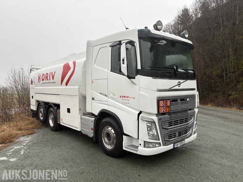 2018 Volvo FH 540 6x2 tankbil - HMK Bilcon - Lav km - Cisterna camión: foto 3 2018 Volvo FH 540 6x2 tankbil - HMK Bilcon - Lav km - Cisterna camión: foto 3