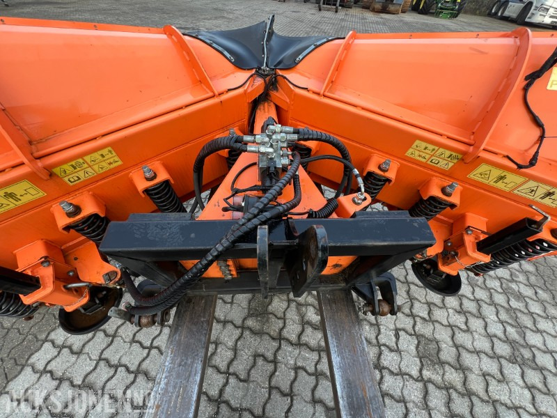 2019 PronarPUV-3300M snøskjær - Tractor: foto 4 2019 PronarPUV-3300M snøskjær - Tractor: foto 4