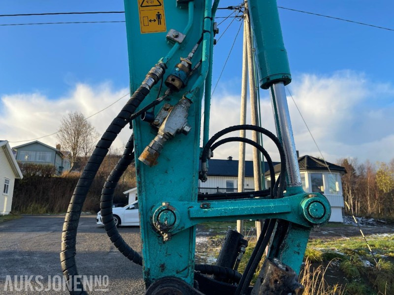 Miniexcavadora 2021 Kobelco SK75SR-7 Gravemaskin med skjær, tiltrotator med gripekassett, nylig sertifisert, kun 2400 timer: foto 13 Miniexcavadora 2021 Kobelco SK75SR-7 Gravemaskin med skjær, tiltrotator med gripekassett, nylig sertifisert, kun 2400 timer: foto 13