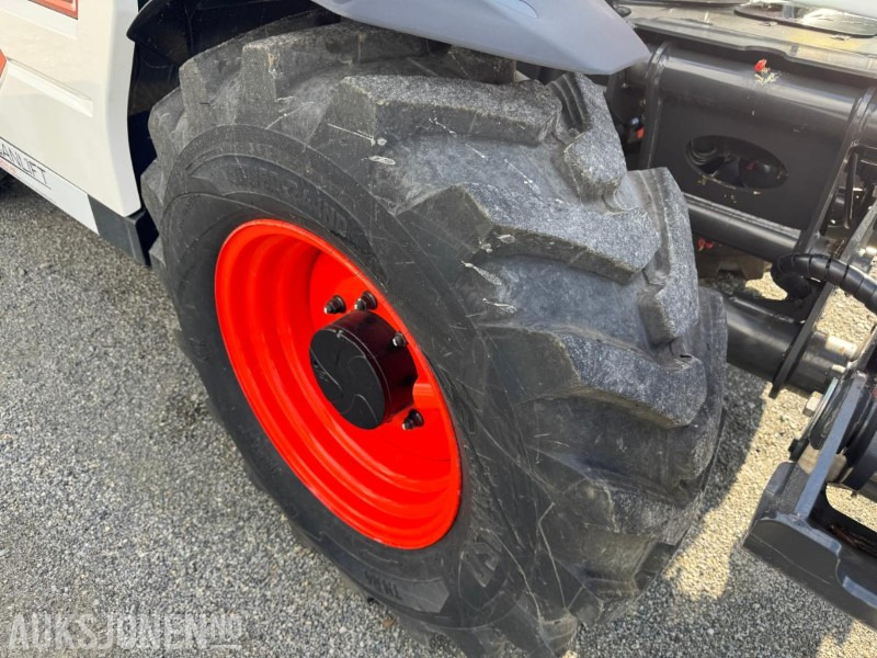 Leasing financiero de  2022 Bobcat T40.180SLPRC teleskoplaster med skuffe og hydraulisk gafler leasing 2022 Bobcat T40.180SLPRC teleskoplaster med skuffe og hydraulisk gafler: foto 11 Leasing financiero de  2022 Bobcat T40.180SLPRC teleskoplaster med skuffe og hydraulisk gafler leasing 2022 Bobcat T40.180SLPRC teleskoplaster med skuffe og hydraulisk gafler: foto 11