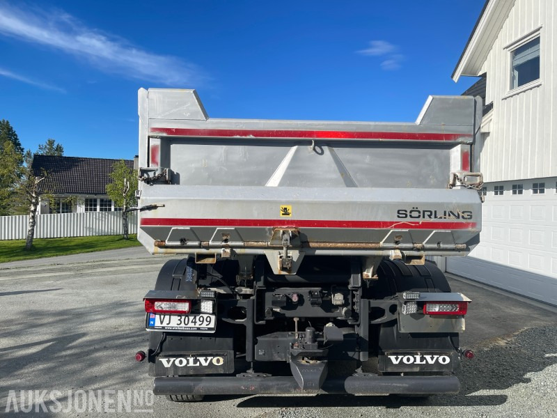 2022 Volvo FH16 750 8x4 Tridem – Gullavtale, Én Eier, EU-godkjent til 15.05.2026 - Volquete camión: foto 5 2022 Volvo FH16 750 8x4 Tridem – Gullavtale, Én Eier, EU-godkjent til 15.05.2026 - Volquete camión: foto 5