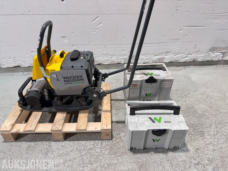 Rodillo 2022 Wacker Neuson APS1030e - 50 KG EL VIBROPLATE /m Batteri og lader: foto 1