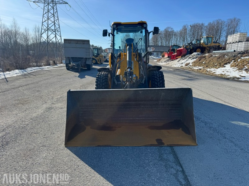 2024 JCB 409 StageV Hjullaster - kun 426 timer - Cargadora de ruedas: foto 2 2024 JCB 409 StageV Hjullaster - kun 426 timer - Cargadora de ruedas: foto 2