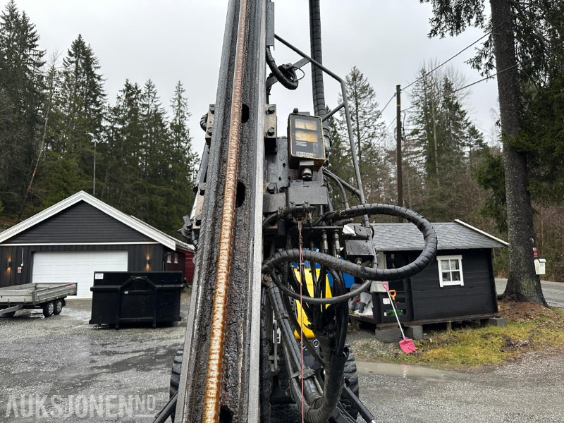 Atlas Copco FlexiROC T15R 2013 – Borerigg med ILMEG – Fjernkontroll- 1909 Timer - Perforadora: foto 5 Atlas Copco FlexiROC T15R 2013 – Borerigg med ILMEG – Fjernkontroll- 1909 Timer - Perforadora: foto 5