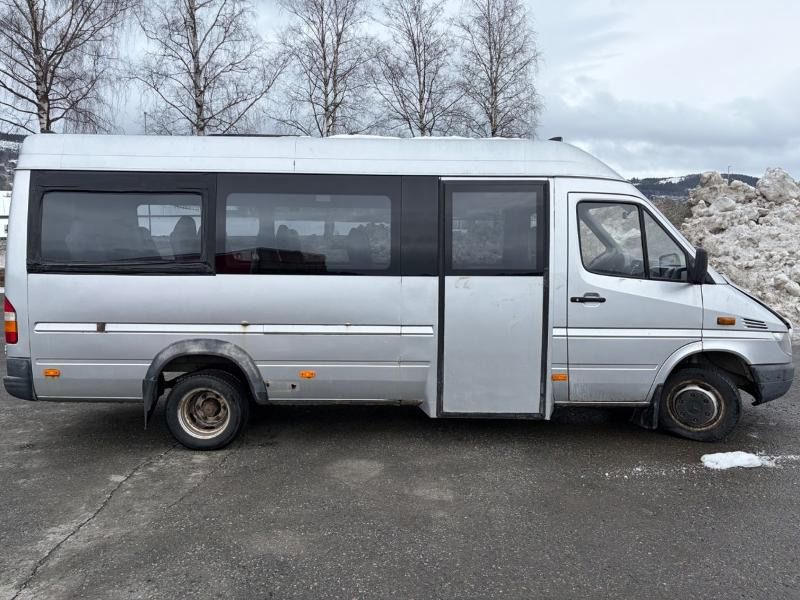 2004 Mercedes-Benz Sprinter - Autobús: foto 2 2004 Mercedes-Benz Sprinter - Autobús: foto 2