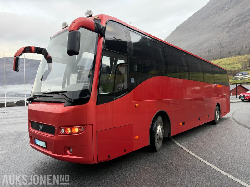 2011 Volvo 9700 B9R - Turbuss - 49 seter - Euro 5 - Eu godkjent - Autobús: foto 1 2011 Volvo 9700 B9R - Turbuss - 49 seter - Euro 5 - Eu godkjent - Autobús: foto 1