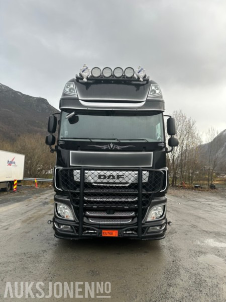 DAF XF 530 - Cabeza tractora: foto 1 DAF XF 530 - Cabeza tractora: foto 1